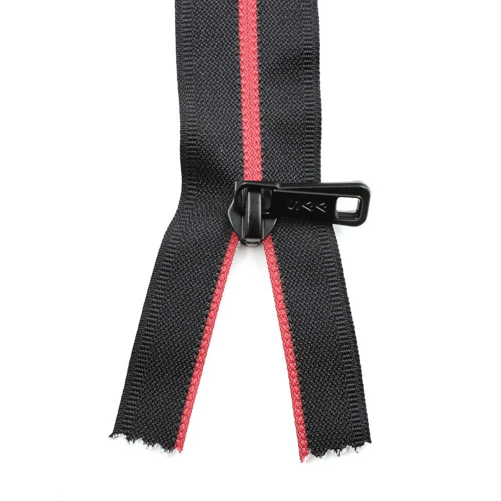 Quality testing equipment for zipper manufacturing